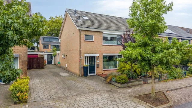 Michiel de Ruyterstraat 16 6904 AT Zevenaar