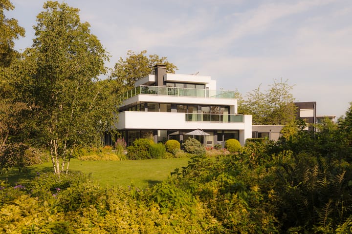 Middelweg 2
