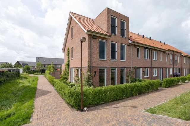 J. van den Broekstraat 7 3771 WK Barneveld