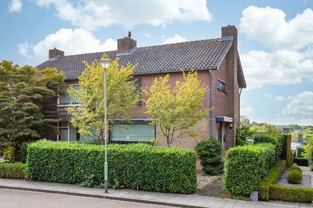 Merovingenstraat 2