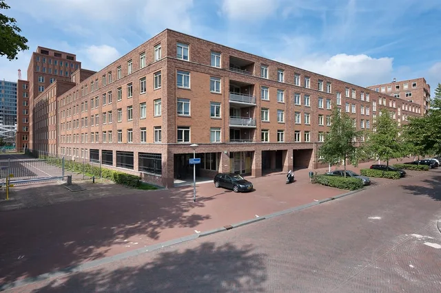 Louise Henriëttestraat 125