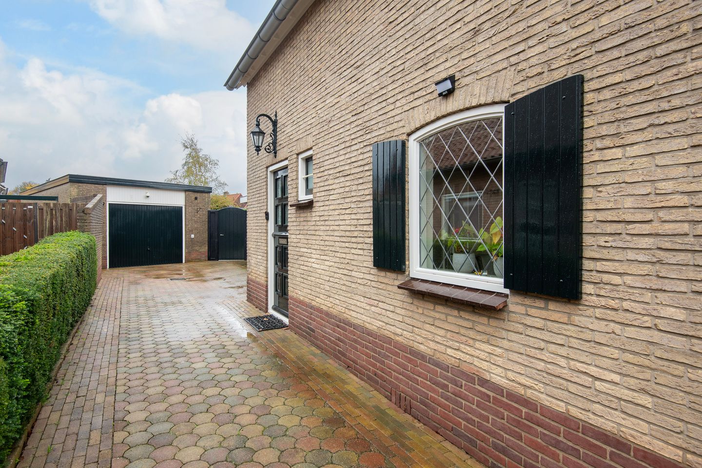 van Damstraat 13