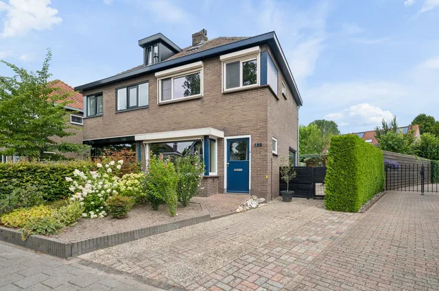 Middellaan 105