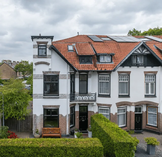 Lage Naarderweg 8