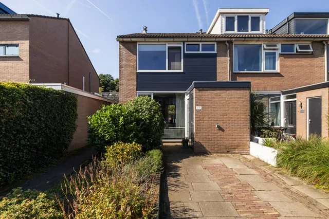 Zwaluwstraat 210