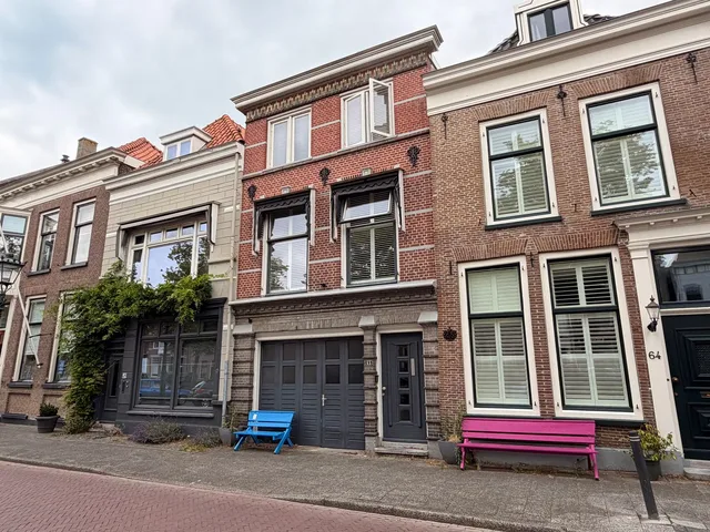 Burgwal 65