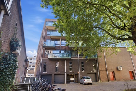Houthof 44