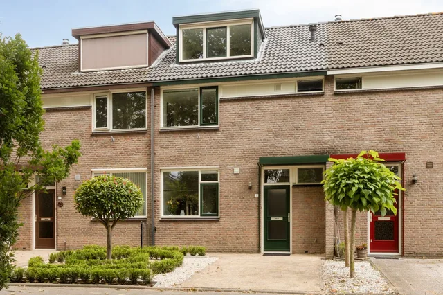 De Hoog 6 3343 PC Hendrik-Ido-Ambacht