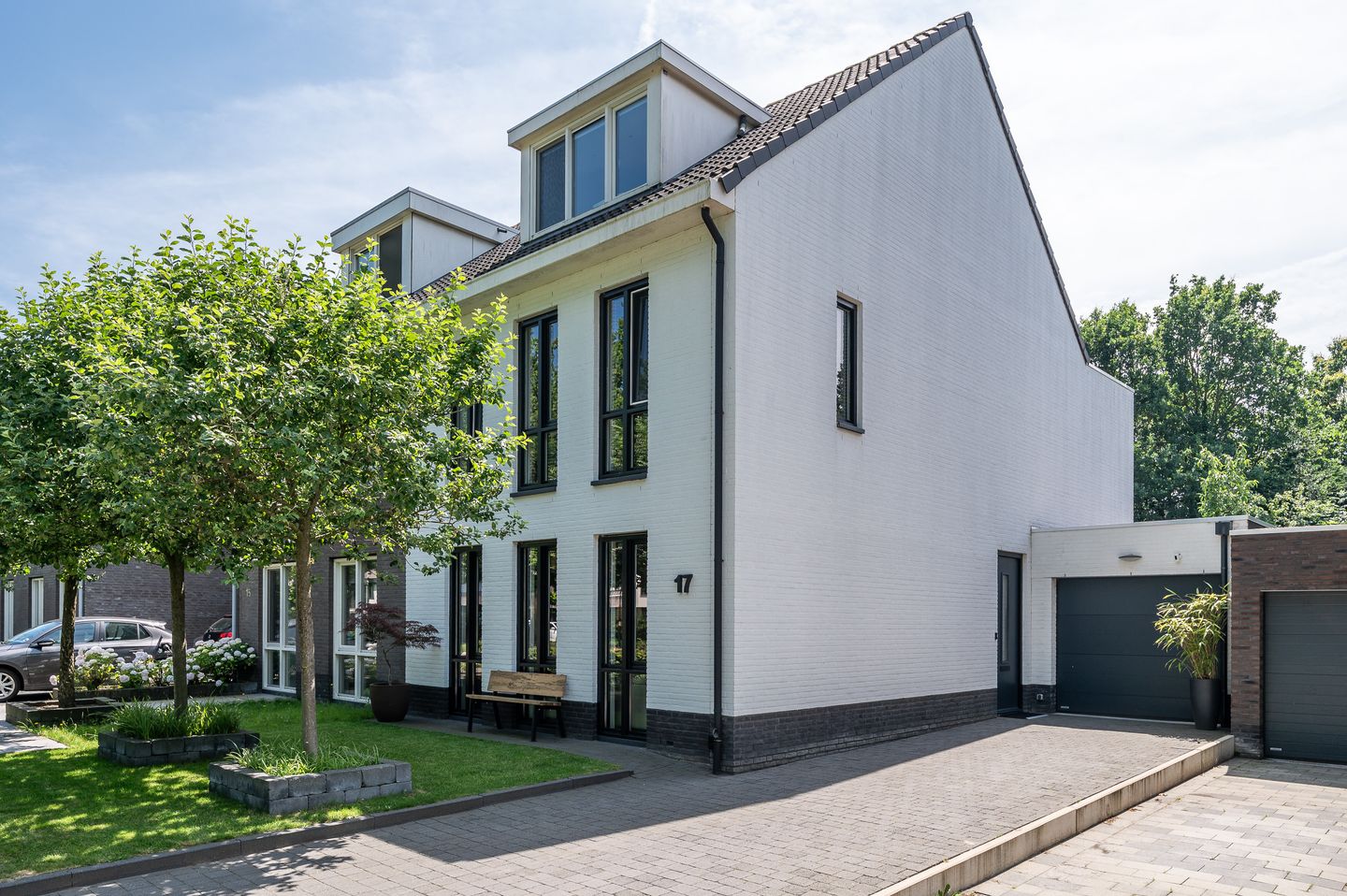 Bijenlaan 17