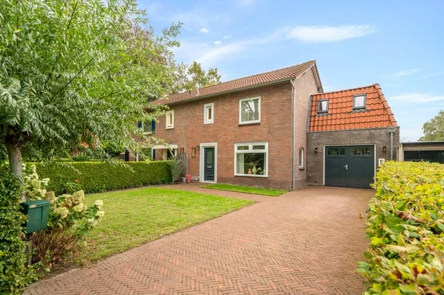 Parallelweg 93