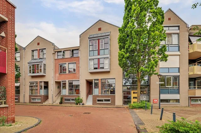 Warmoesstraat 17