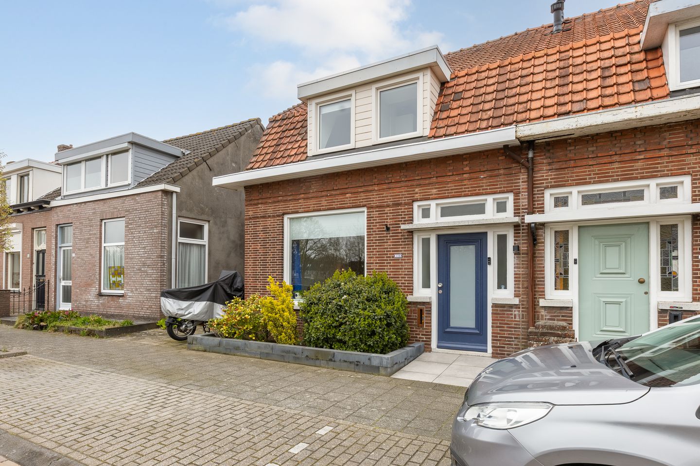 Parallelweg 186