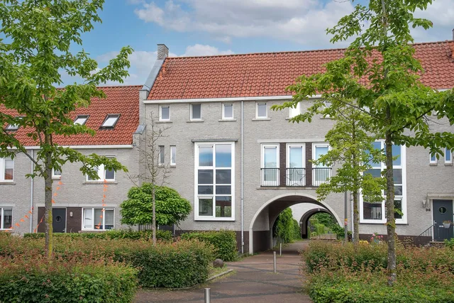 Rozenhof 32