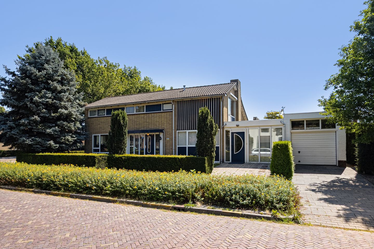 Burgemeester Falkenaweg 76