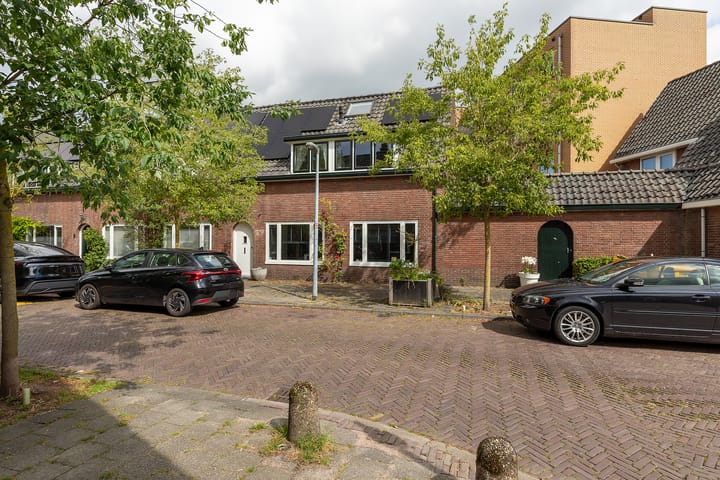Mgr. Van de Weteringstraat 27