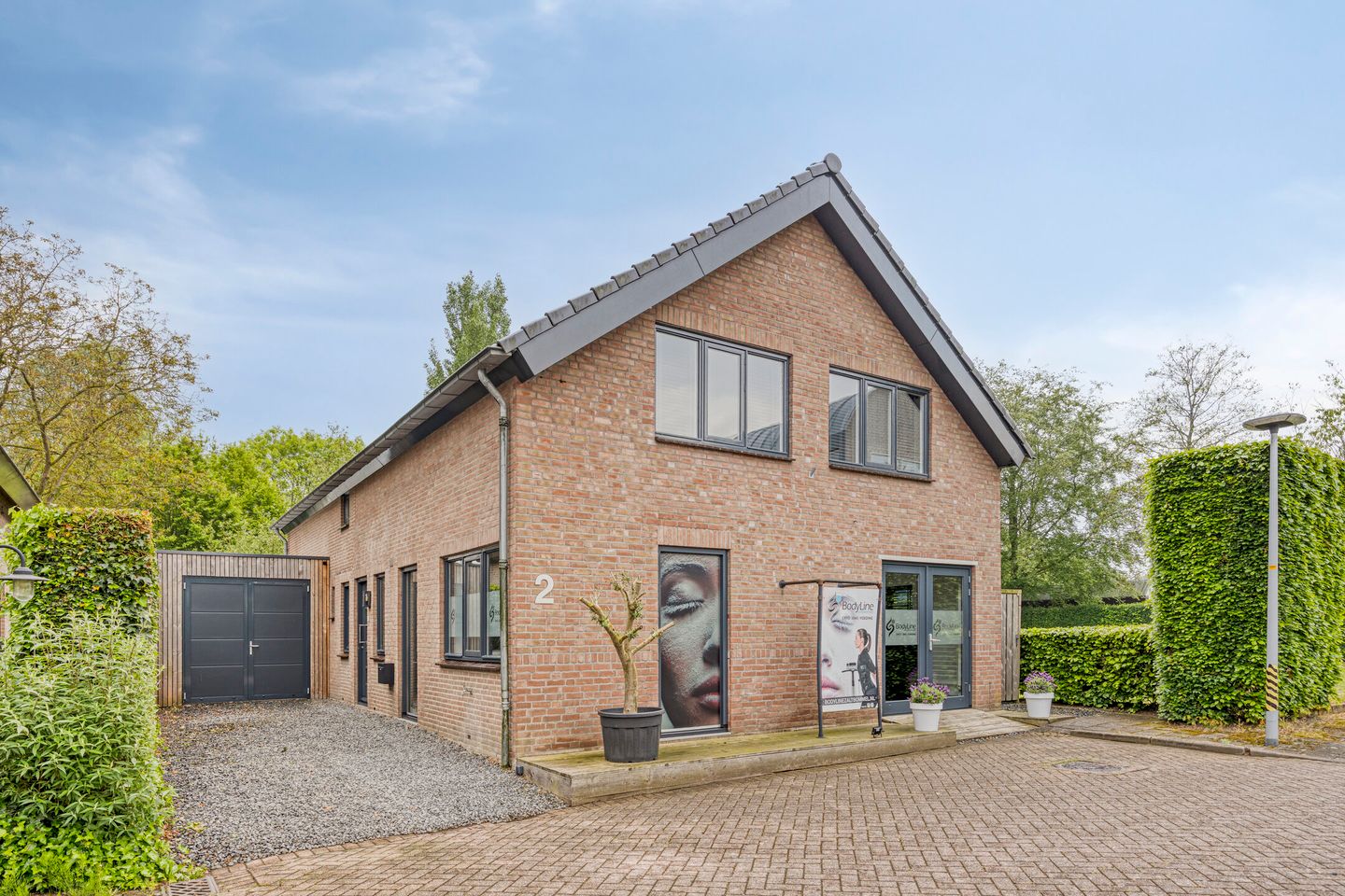 Vrijhof 2