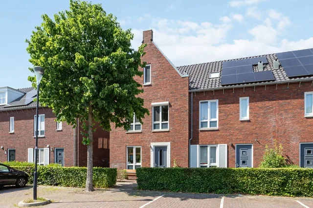 J F Kennedylaan 2-j