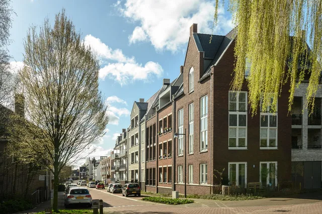 Marten van Rossemsingel 3-A310