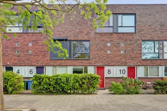 Moltzerstraat 8