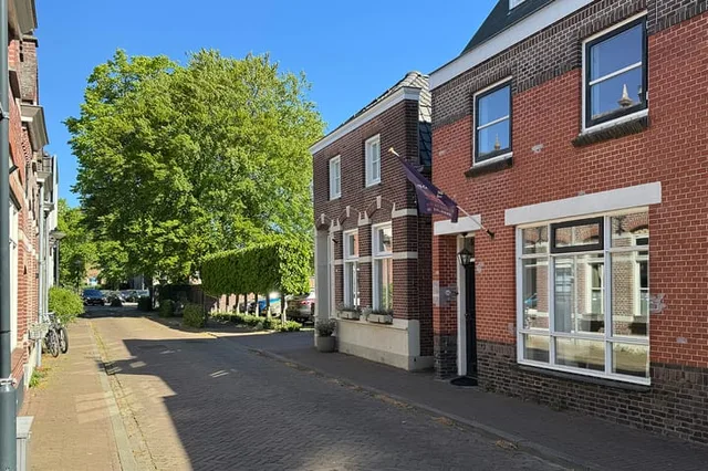 Torenstraat 8