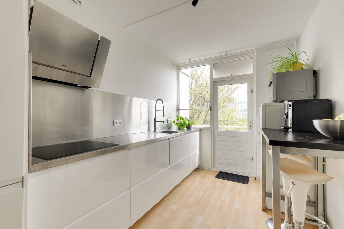 Van Leeuwenhoekstraat 151