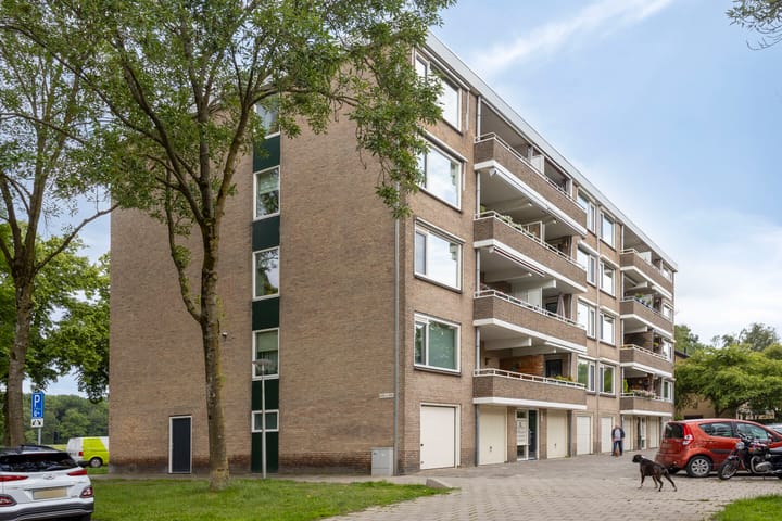 J.J. van Deinselaan 422