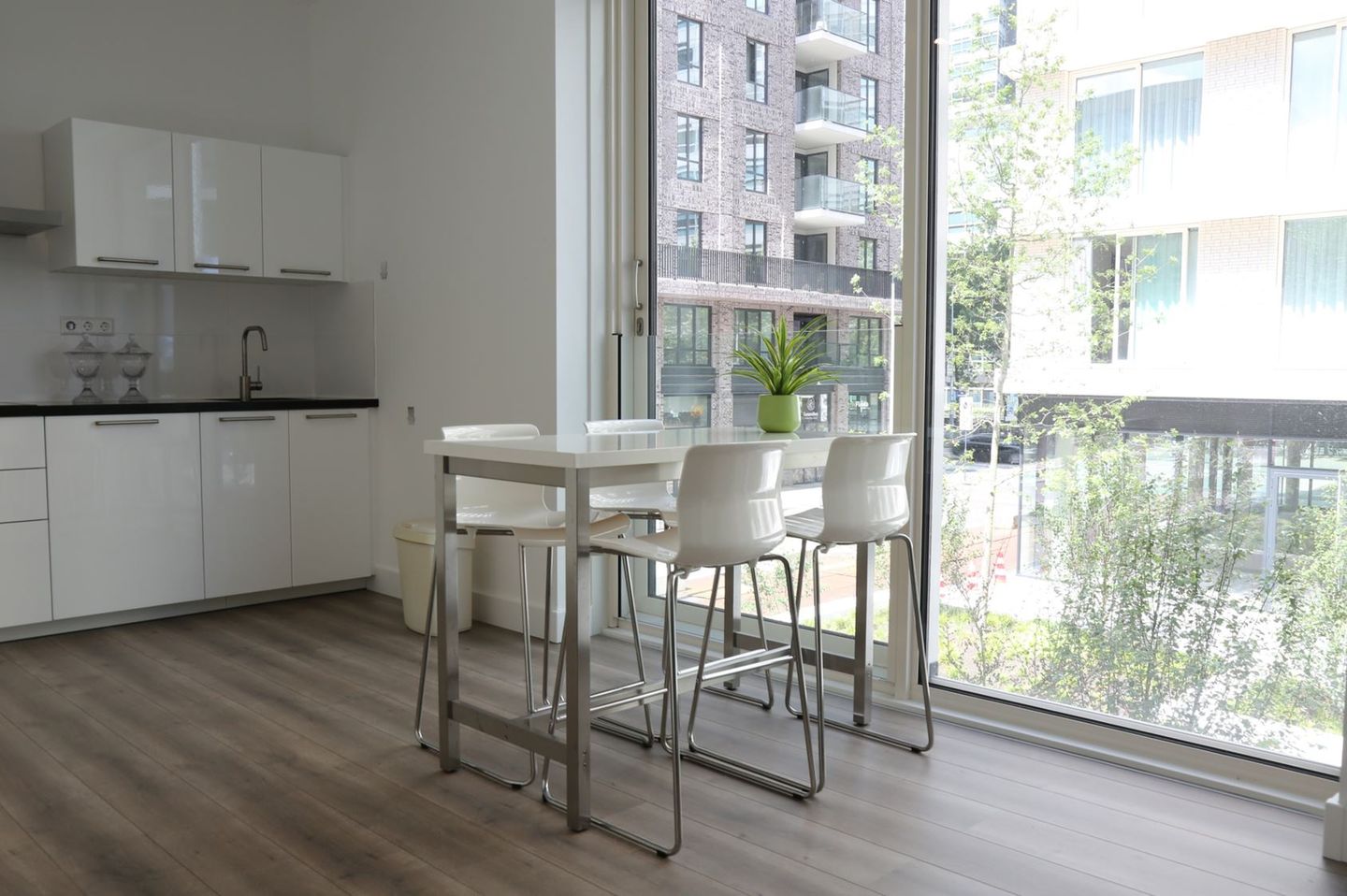 Rosy Wertheimstraat 33