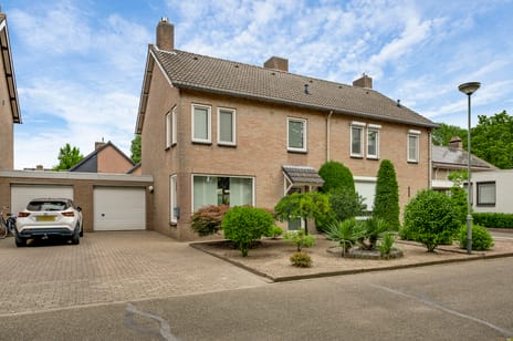 Esdoornstraat 18