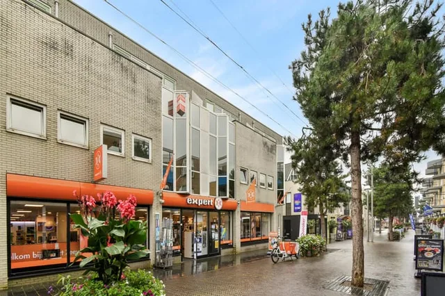 Raadhuisstraat 24