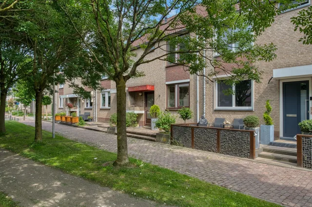 Willem van Leenpad 7 3343 DK Hendrik-Ido-Ambacht