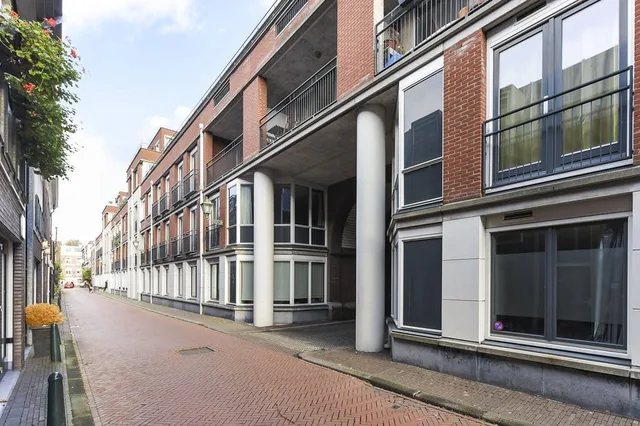 Laan van Roos en Doorn 21-B