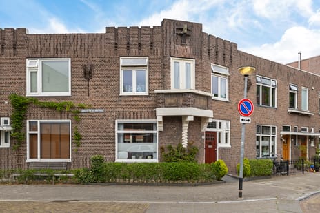 Amalia van Solmsstraat 12