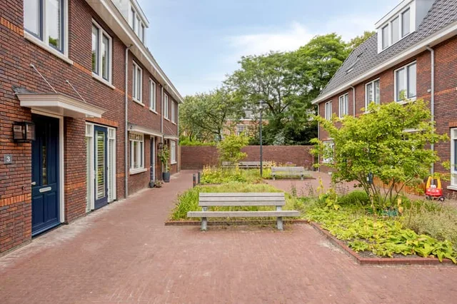Bloemistenhof 3