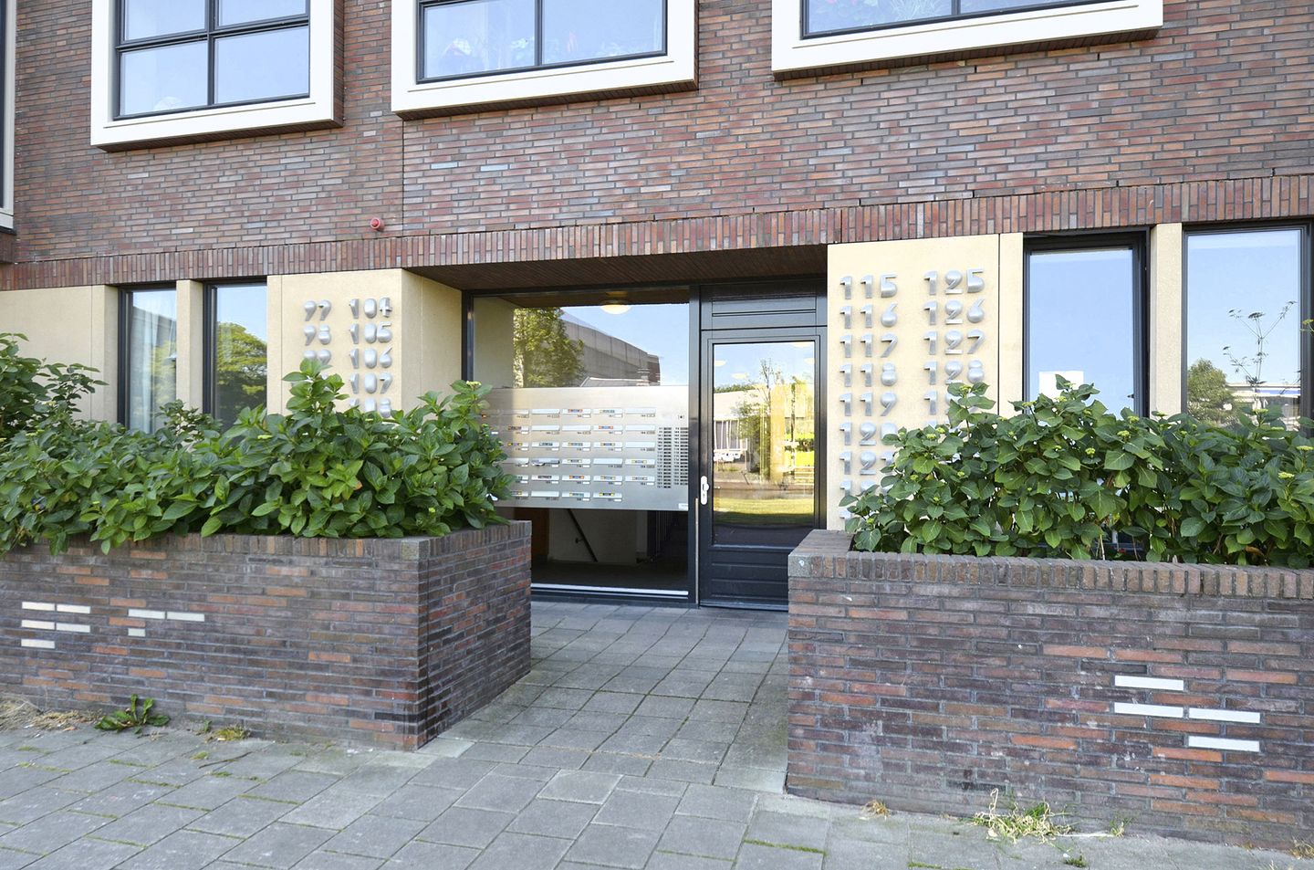 Afroditekade 127
