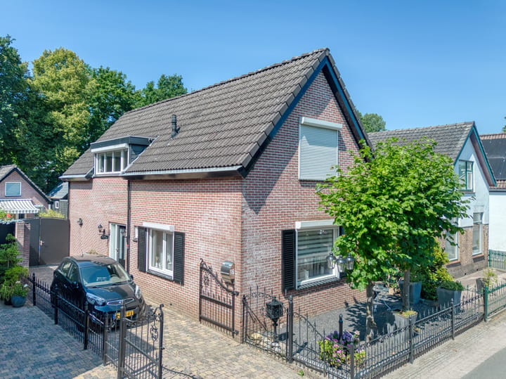 Oranjestraat 16