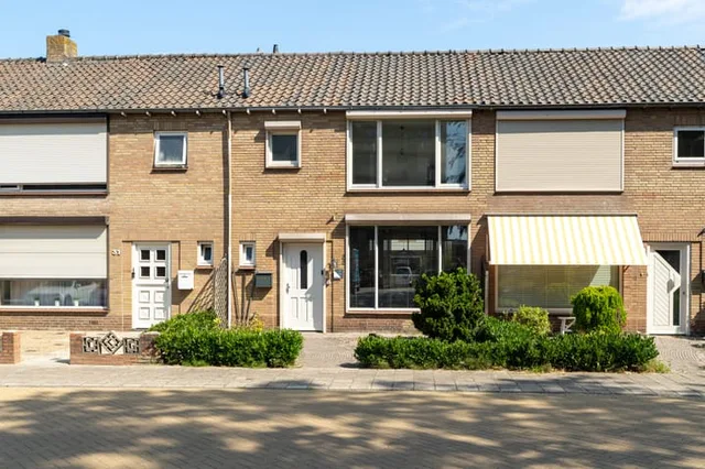 Esdoornstraat 33