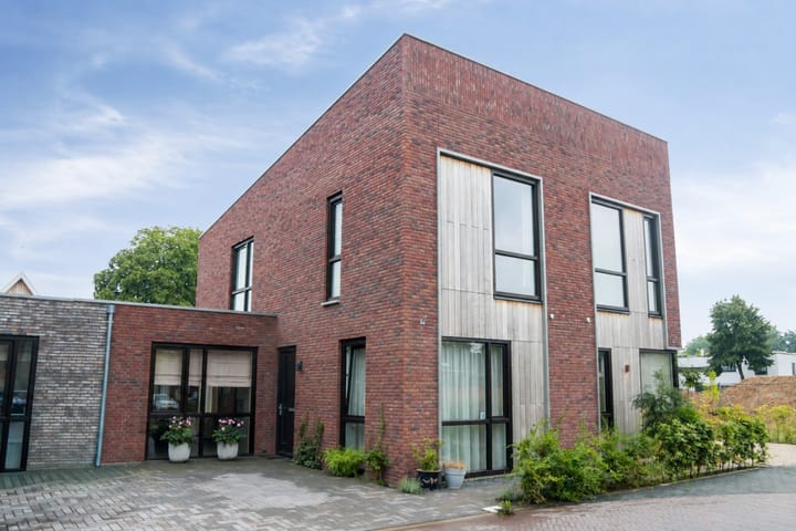 Marga Klompéstraat 13