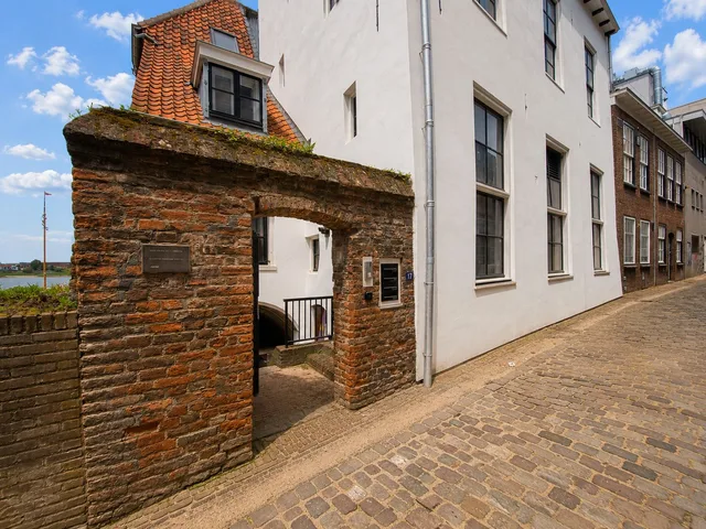 Steenstraat 15