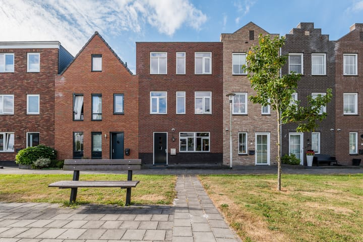 Koning Willem-Alexanderhof 5