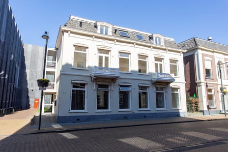 Burgemeester van Nispenstraat 14-C