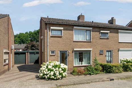 Twee-onder-kapwoning - type D (Bouwnr. 23)
