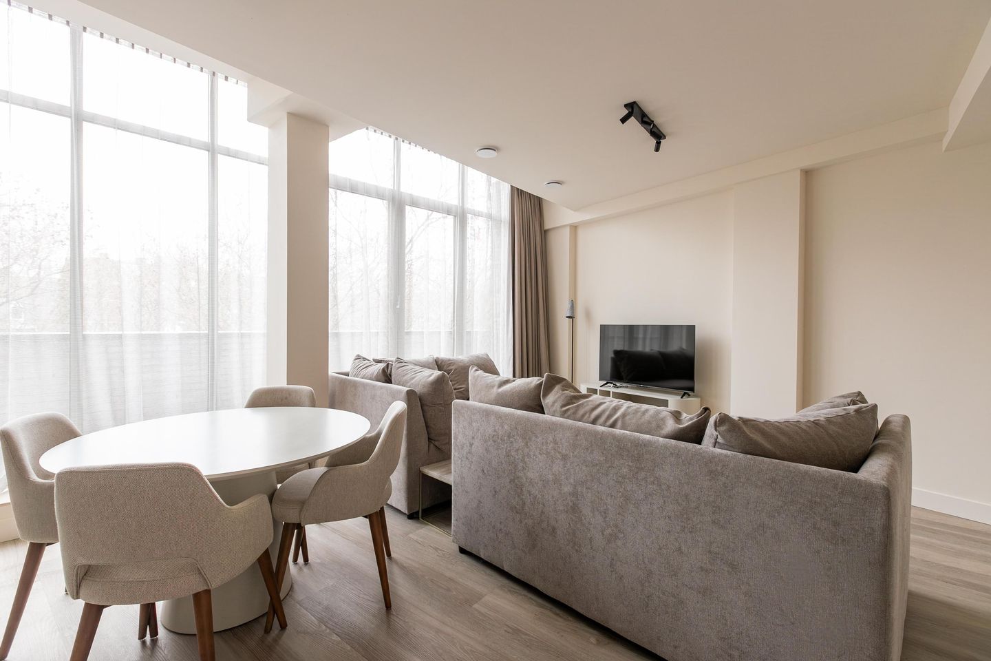 Mathenesserlaan 210-P