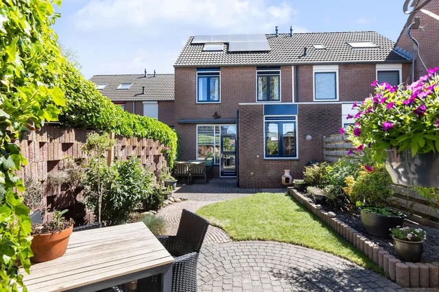 Betsy Westendorpstraat 21