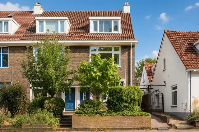 Noordelijke Parallelweg 64