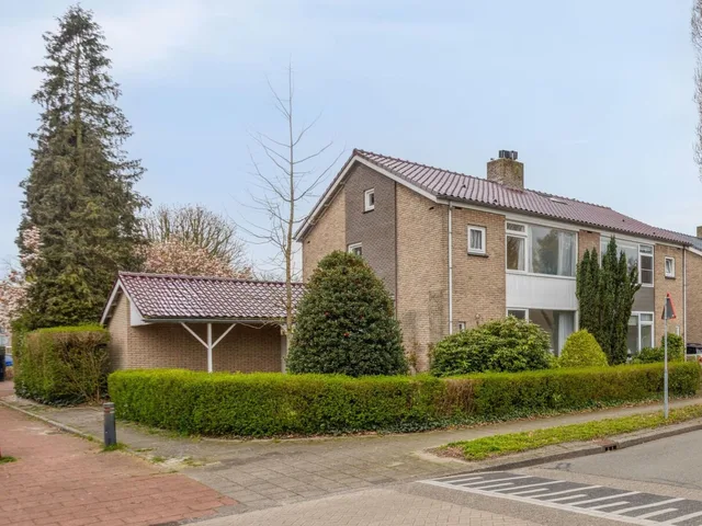 Middellaan 26