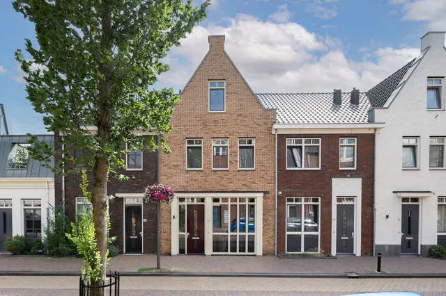 Hooftstraat 26