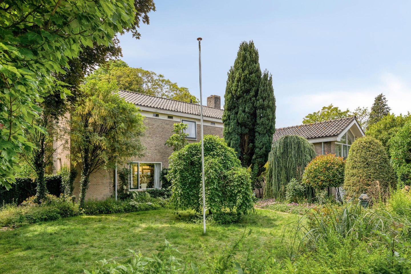 Bloemenstraat 1