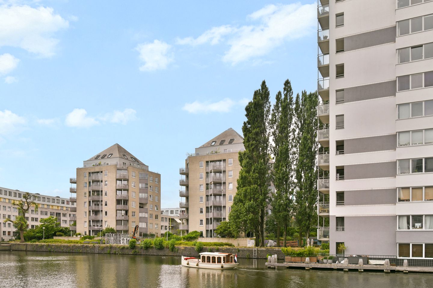 Borneolaan 260