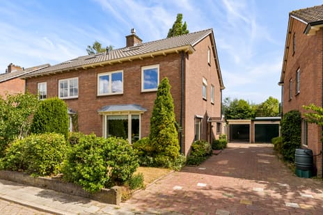 Prins Bernhardstraat 18