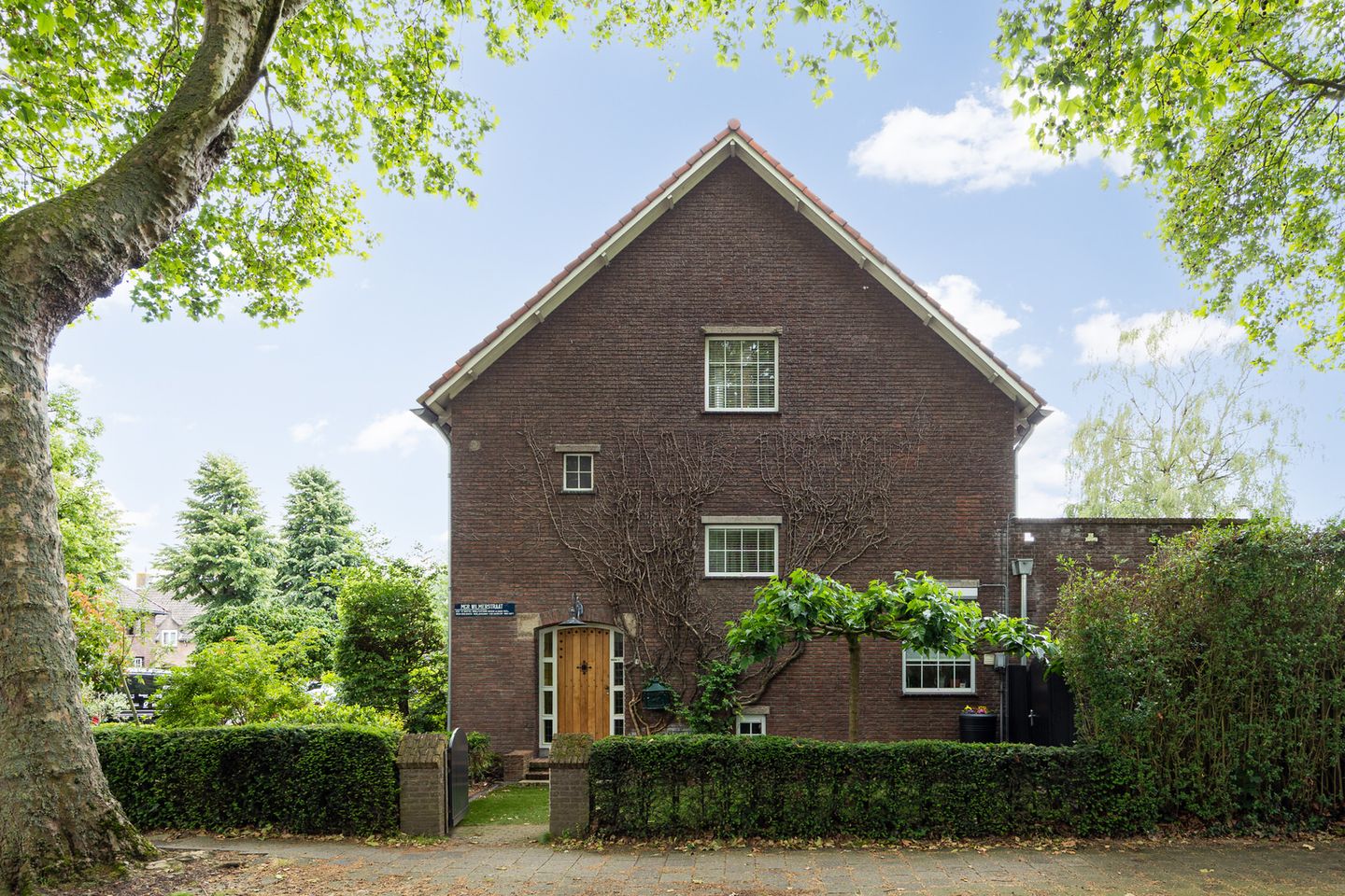 Mgr.Wilmerstraat 1
